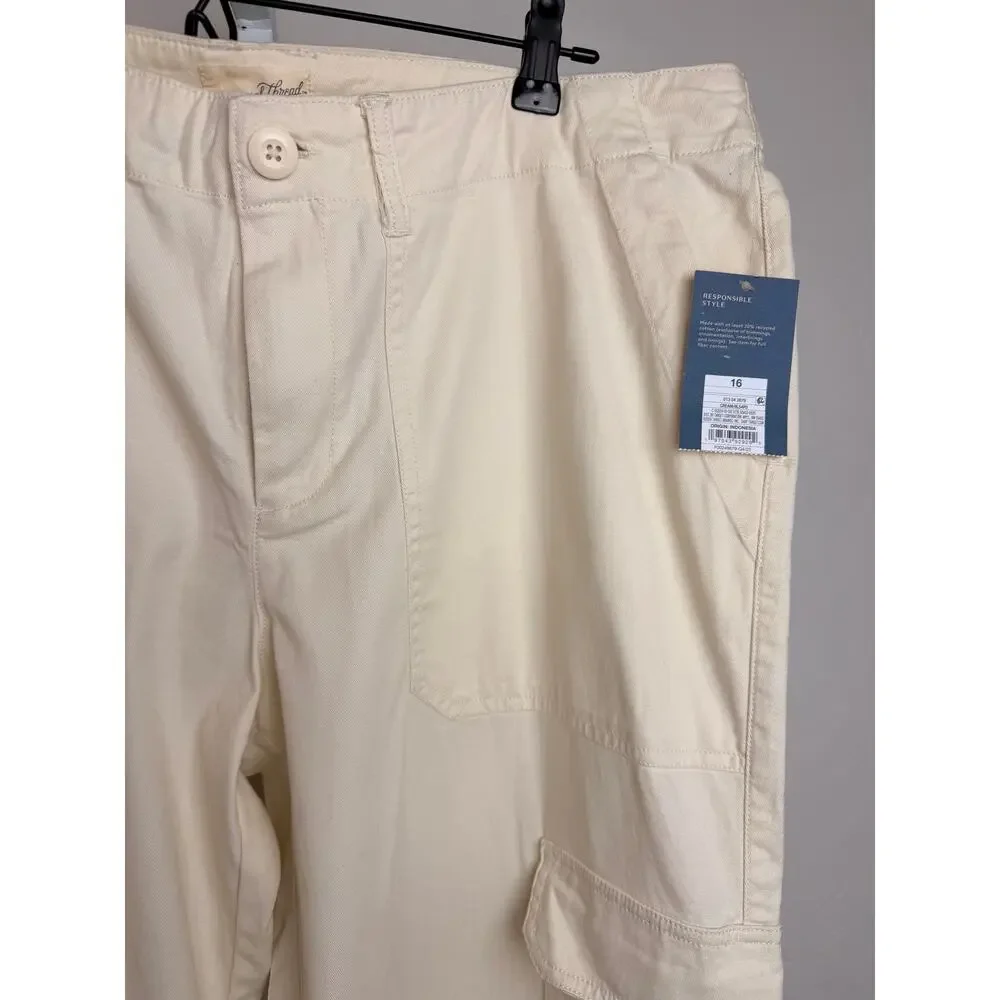 Universal Thread Women’s Cream Utility Cargo Pants Size 16 Straight Leg